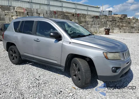 2014 Jeep Compass Sport из США, поврежденный, VIN 1C4NJDBB3ED865313